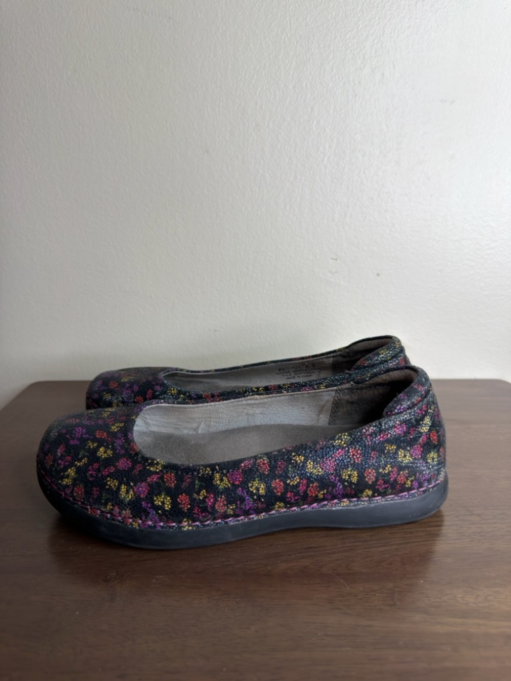 Alegria Petal Ditzy Doo Leather Ballet Flats Sz 6.5 Womens